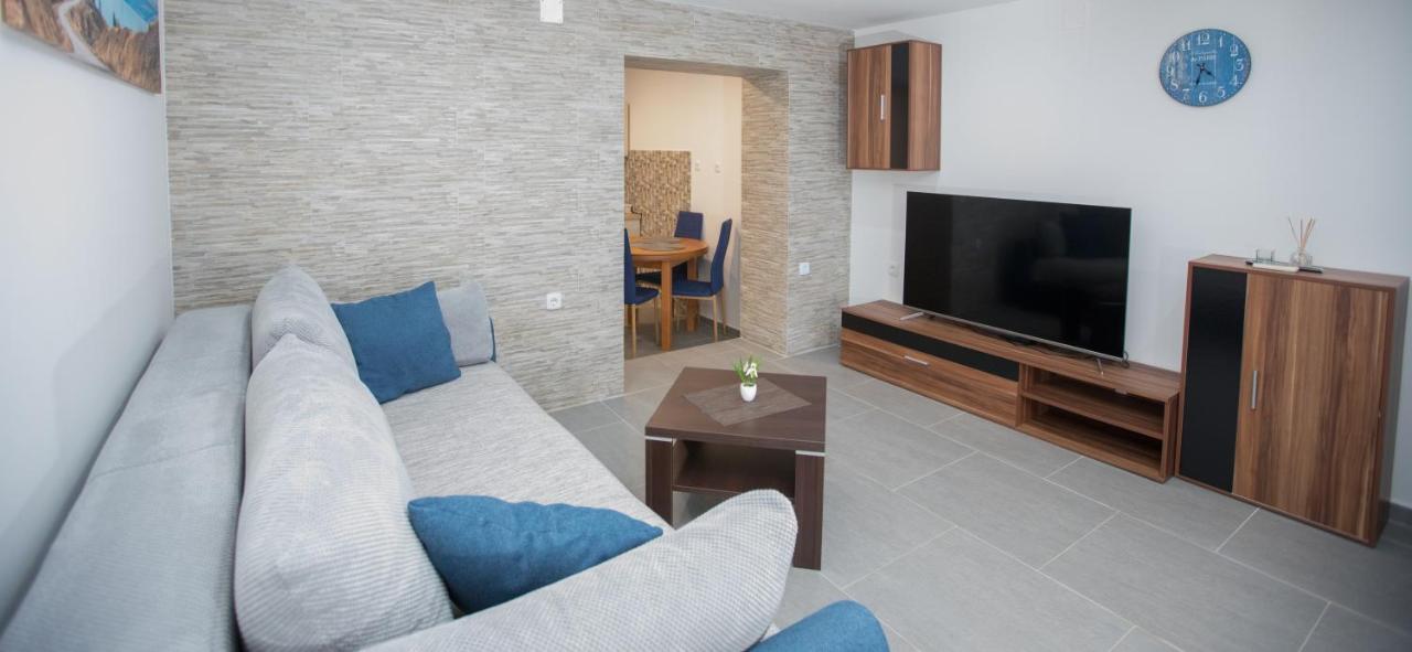 Toto Apartment Lukovo Sugarje Exterior photo